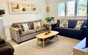 Manly Beach Family Retreat Plus Rare Onsite Parking